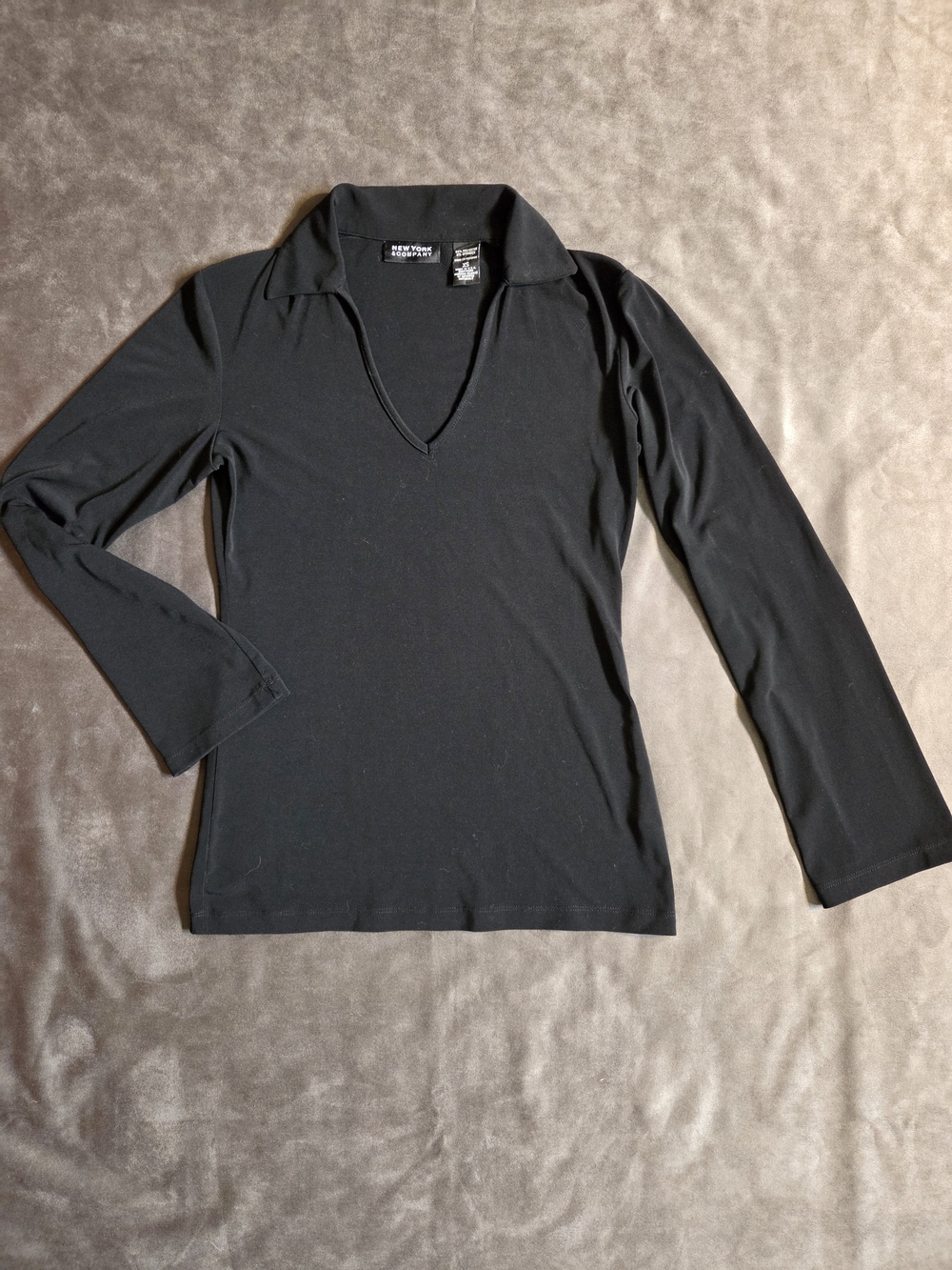 New York & Company Black Johnny Collar V-Neck Long Sleeve Top — Size XS